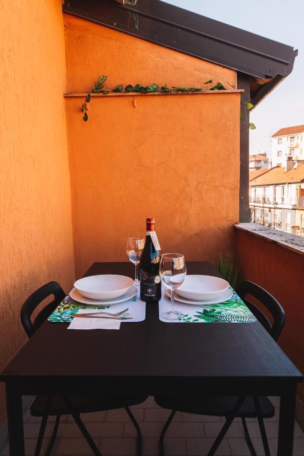 San Siro-Duomo Wi-Fi & Netflix Apartment Milan Exterior photo